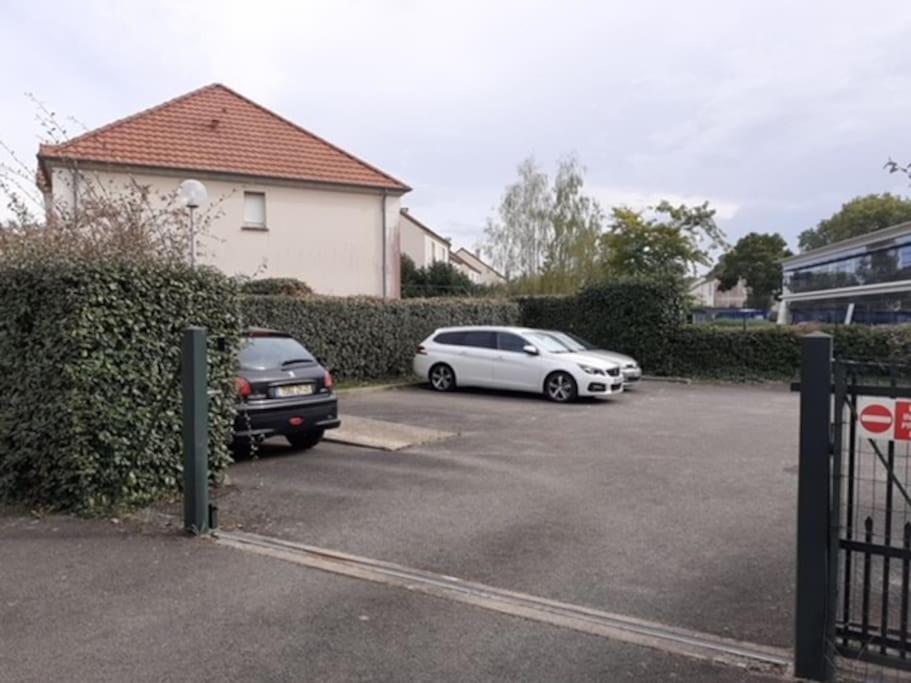 Maison Comet Avec Jardin Et Parking Orléans Exterior foto